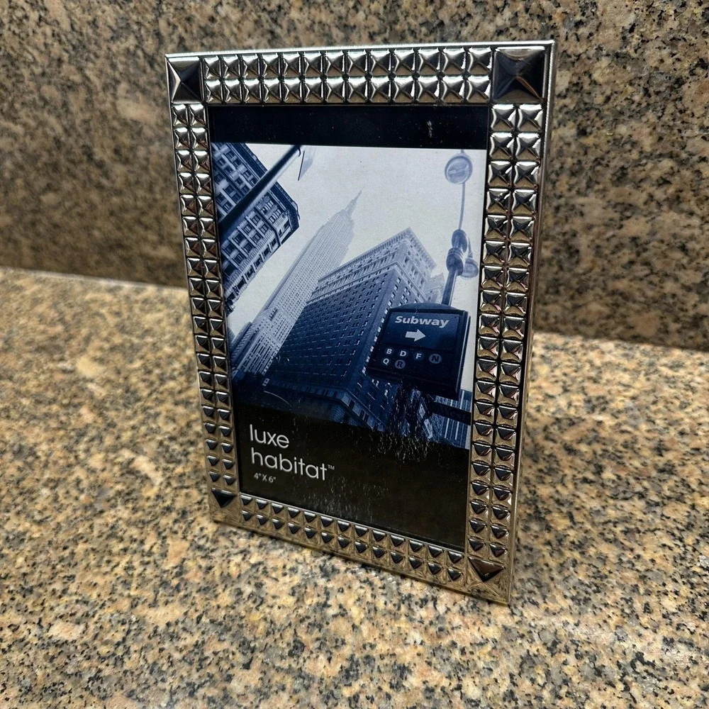 Luxe Habitat Y2K Silver Studded‎ Picture Photo Frame 4x6 Metal Modern Tabletop